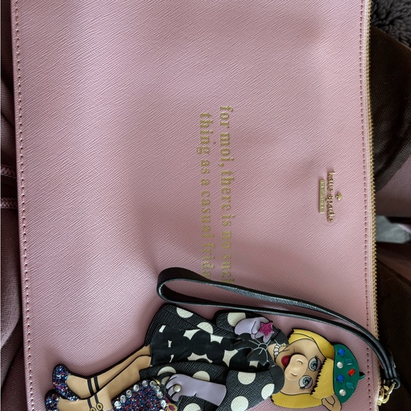 Kate Spade x Miss Piggy Britta wristlet - Picture 6 of 7